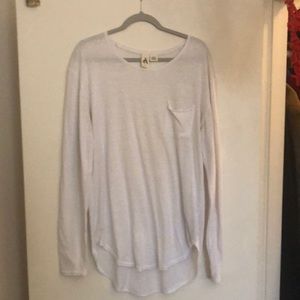 Feathers scoop pocket L/S tee